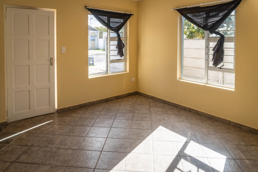 2 Bedroom Property for Sale in Sunset Glen Western Cape